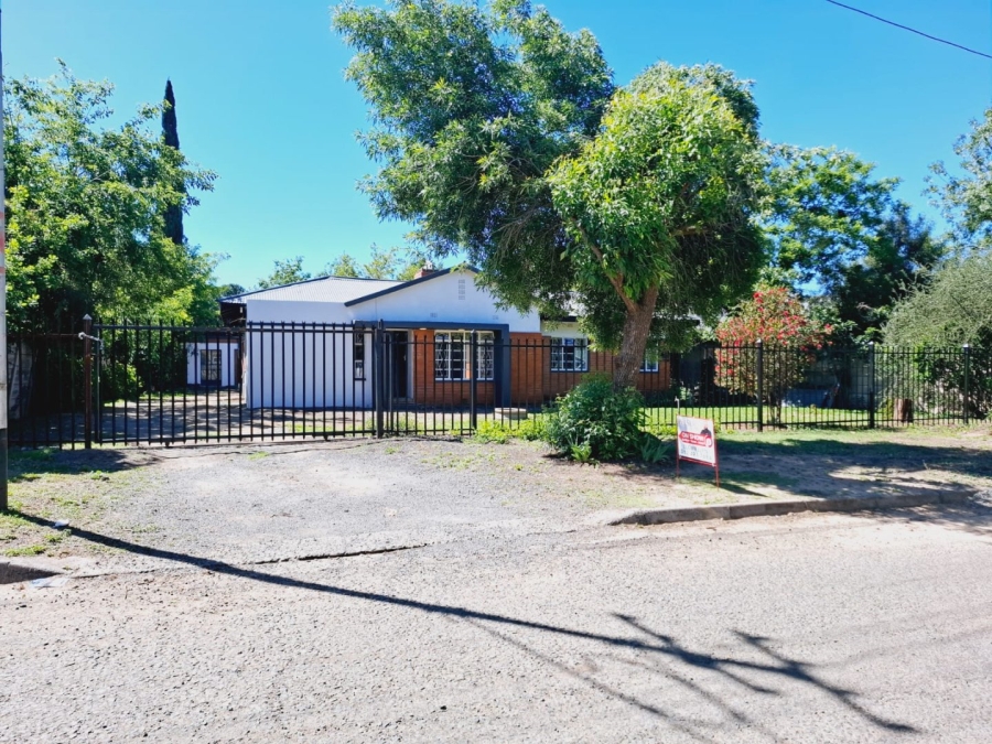 3 Bedroom Property for Sale in Bayswater Free State